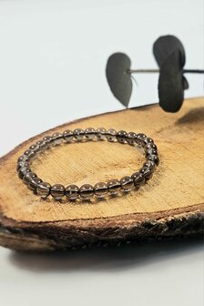 Rookkwarts kogelarmband 6 mm
