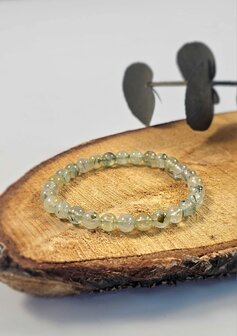 Prehniet kogelarmband 6 mm 